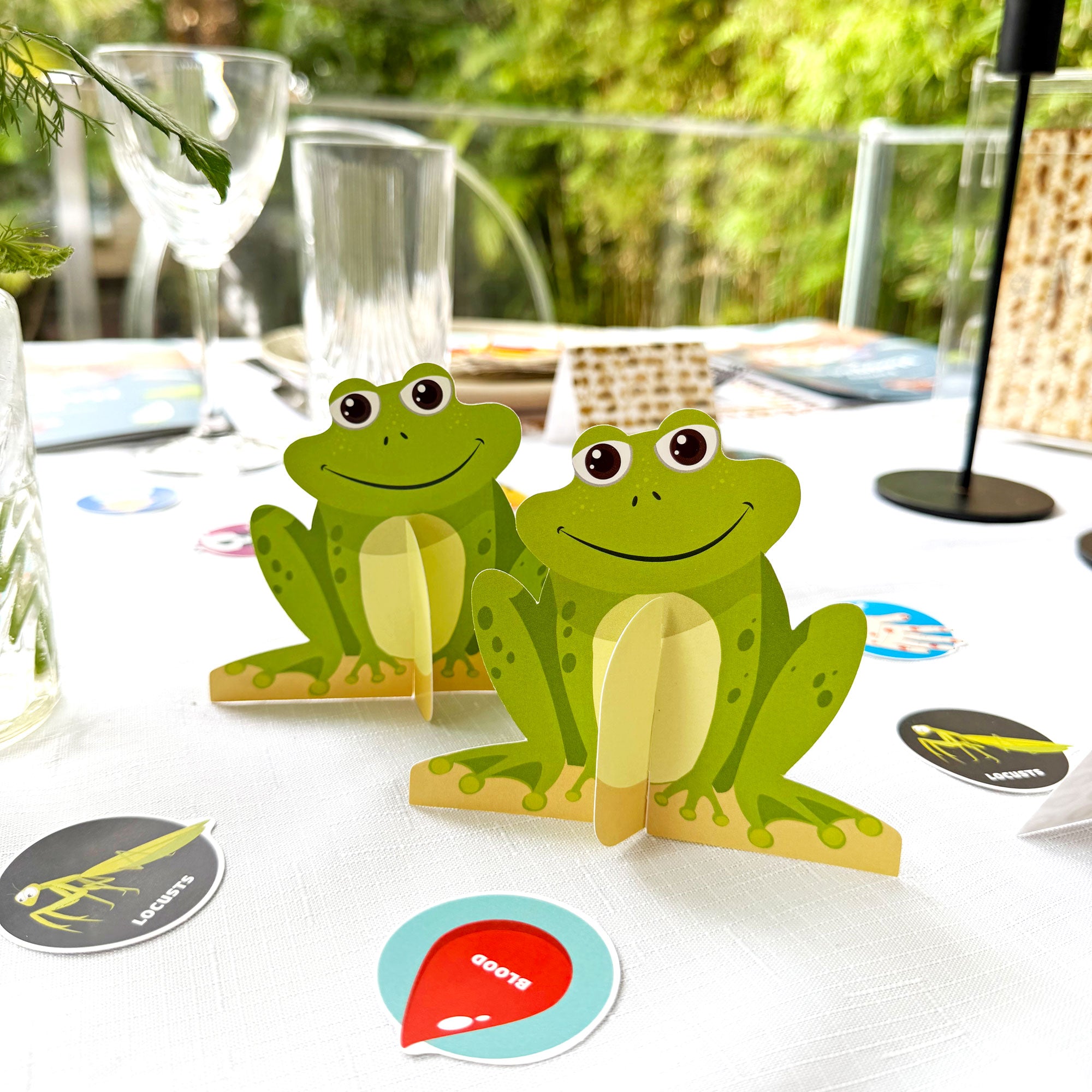 Table Confetti - Pesach Plagues