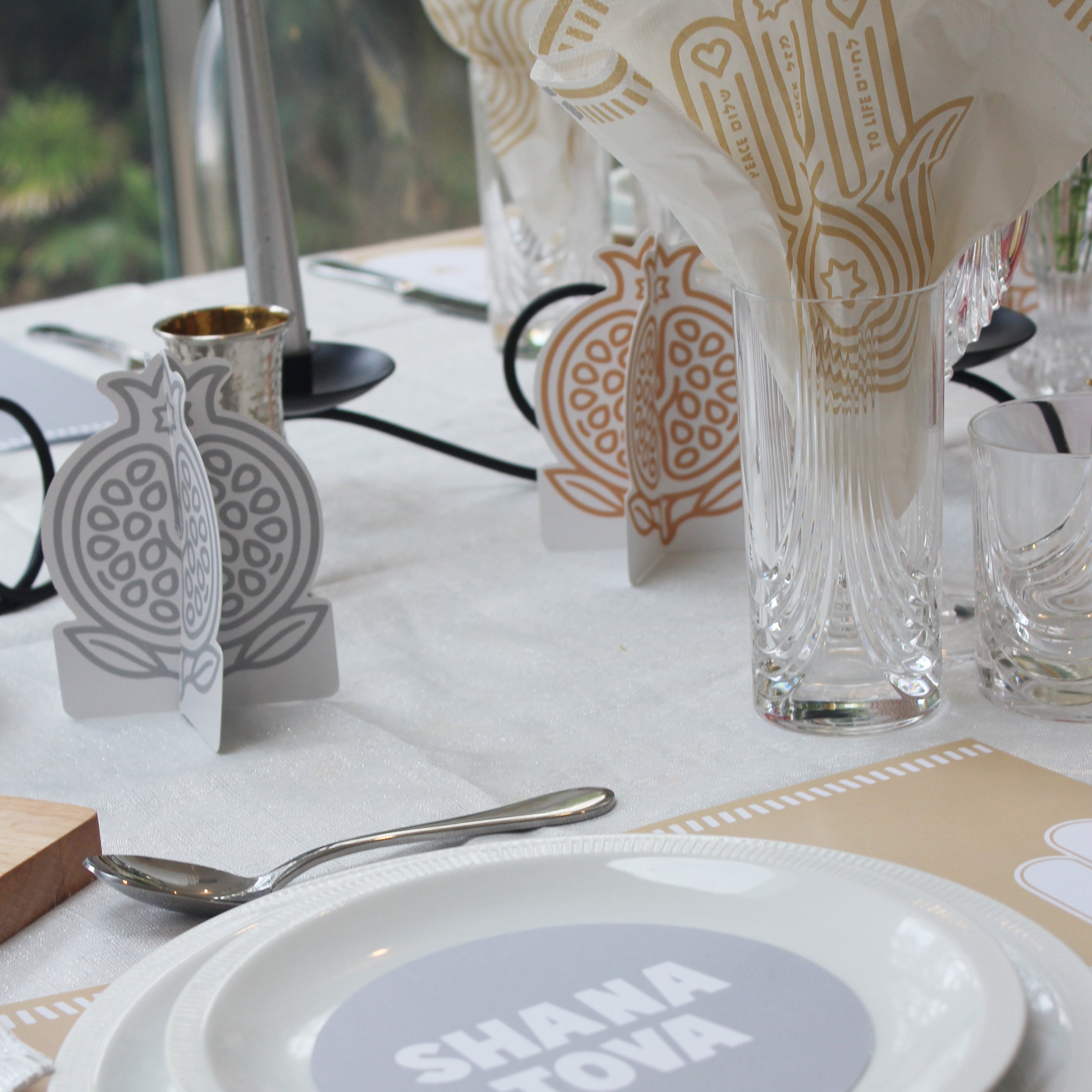 3D Bees and Pomegranates Rosh Hashanah Table Decorations