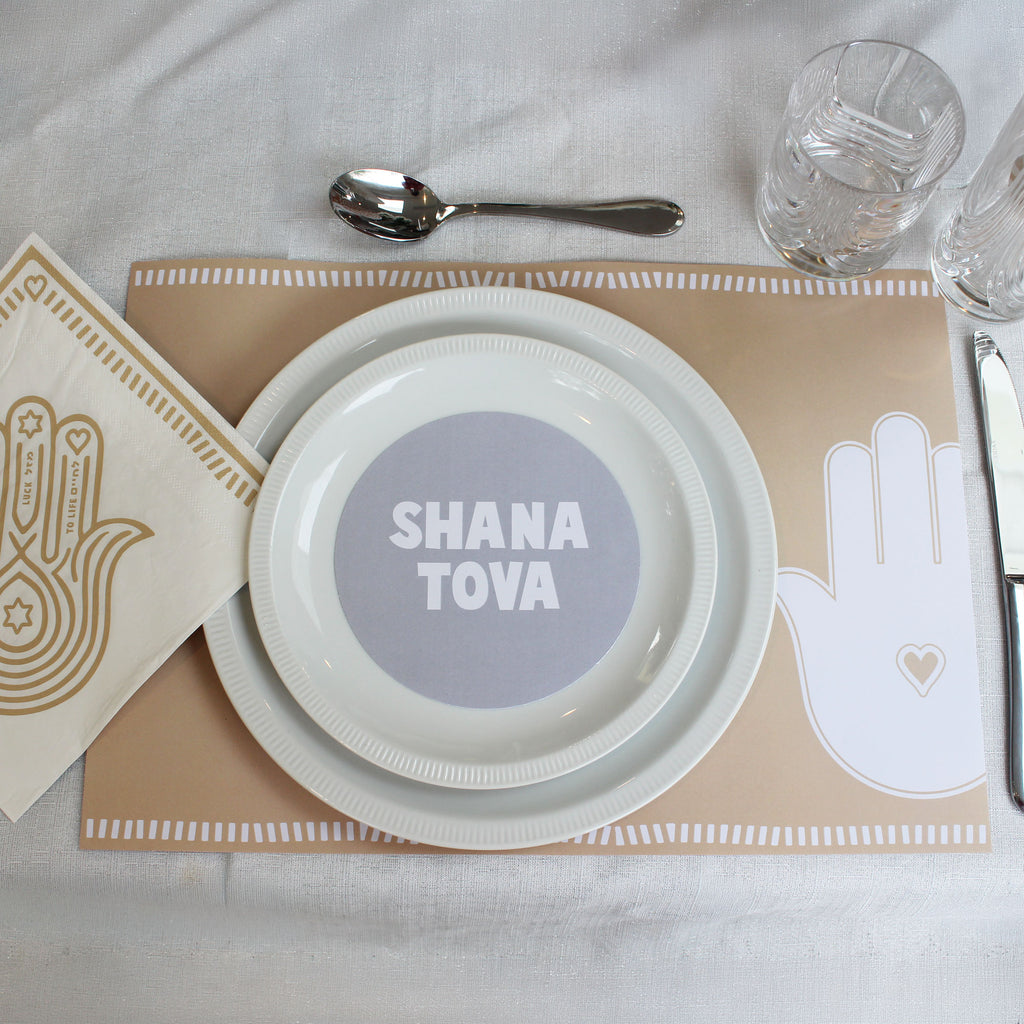 gold hamsa placemat 